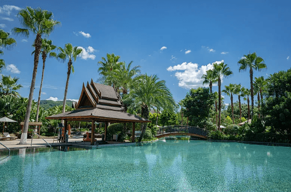 Hotel resort